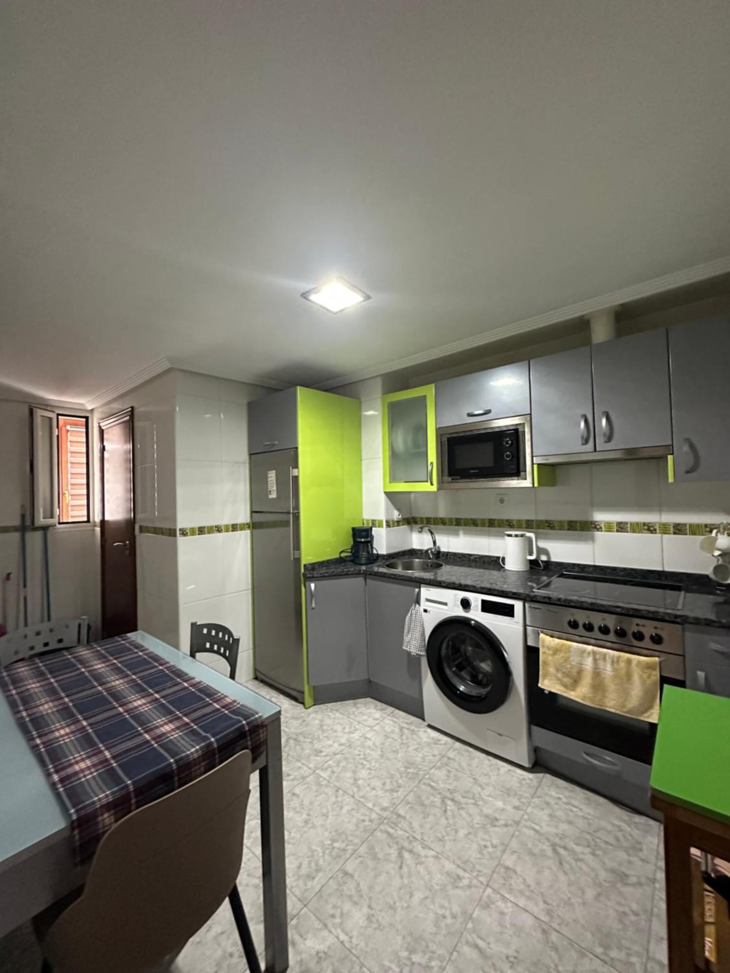 Apartamento Kalea Corazon Urbano Vitoria-Gasteiz Eksteriør bilde